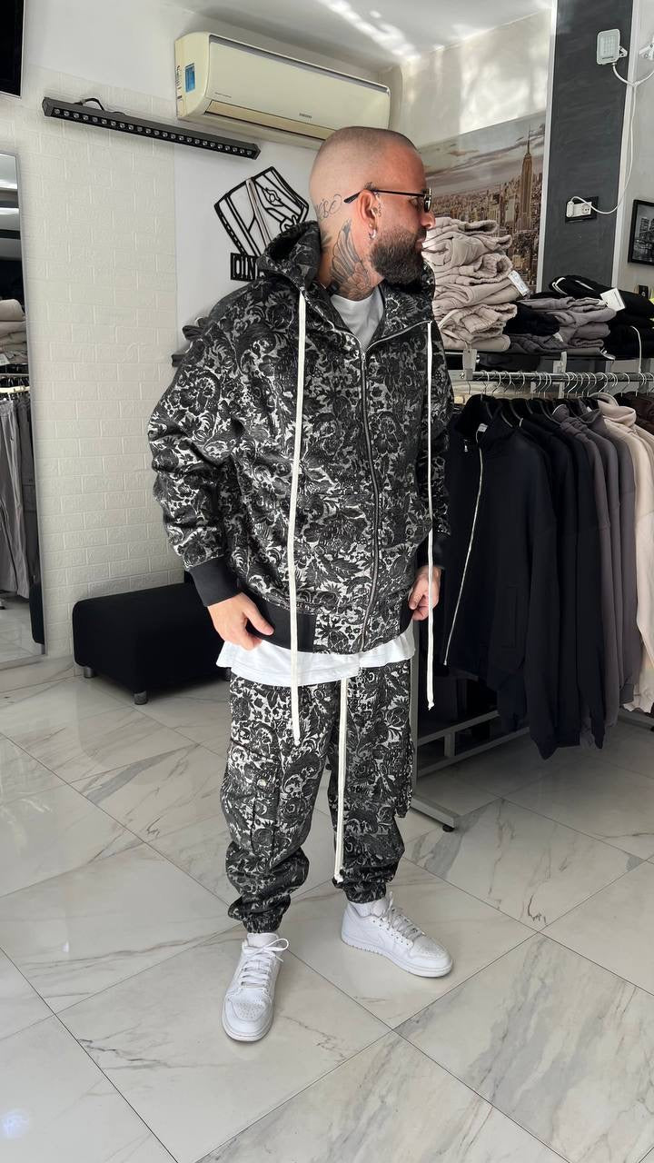 TUTA DI VELLUTO FANTASY NERA