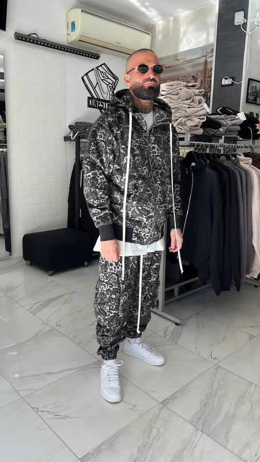 TUTA DI VELLUTO FANTASY NERA